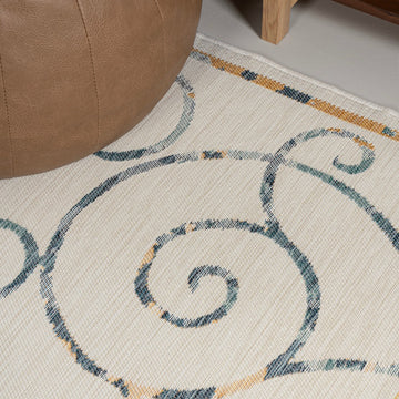 Danae Classic Cottage Filigree Scroll Reversible Machine-Washable Indoor/Outdoor Area Rug